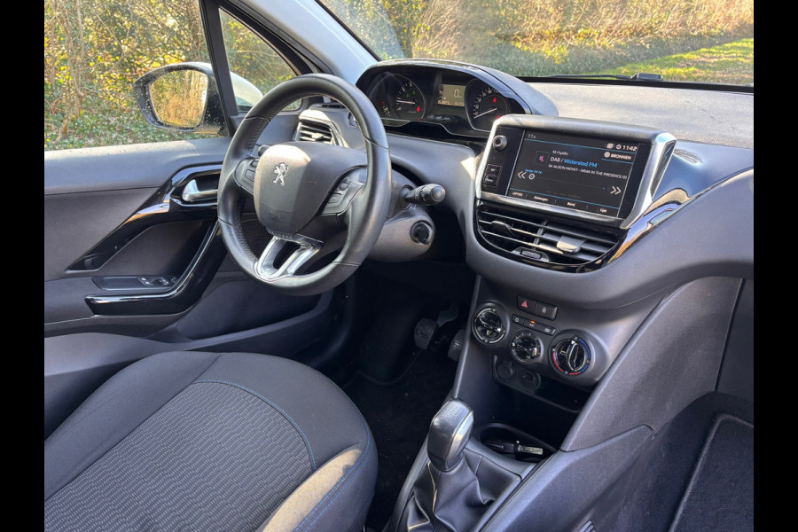 Peugeot 208 1.2 PureTech Signature | Cruise + Navi + " 151.000 " KM NAP |