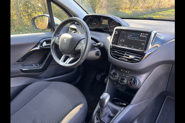 Peugeot 208 1.2 PureTech Signature | Cruise + Navi + " 151.000 " KM NAP |