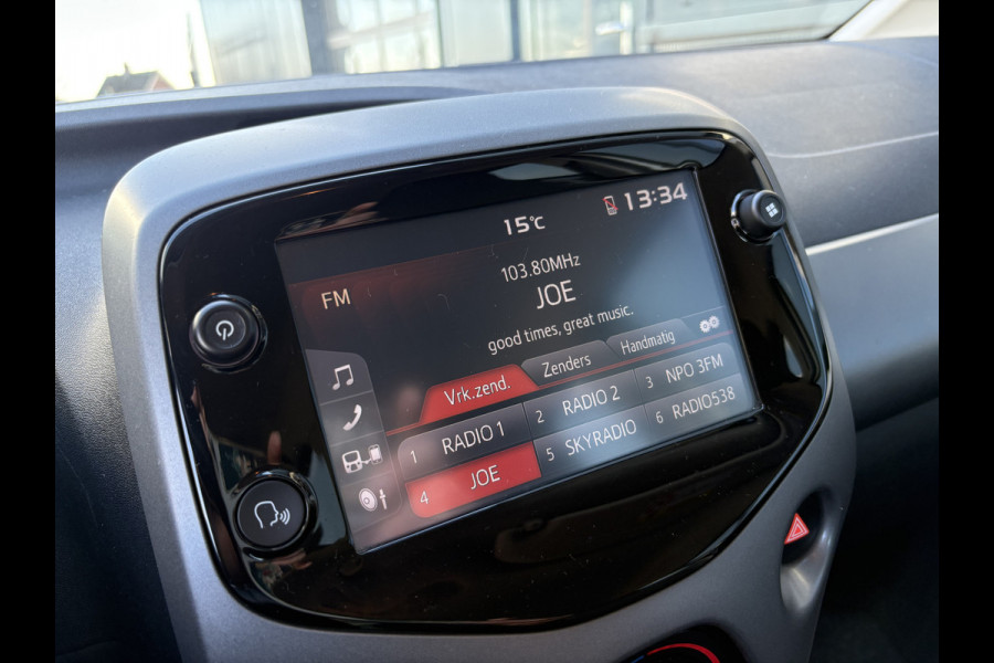 Toyota Aygo 1.0 VVT-i X-Play 5-drs. CAMERA/CARPLAY/LIMITER/AIRCO/MEDIA