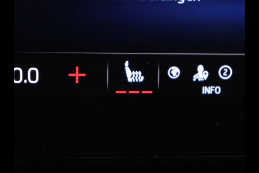 Škoda Octavia 1.4 TSI iV PHEV Business Edition Plus | Stoelverwarming | Trekhaak | Camera | Adaptive cruise | Carplay | Sfeerverlichting | Navigatie | Side Assist | Stuurverwarming | Plug In