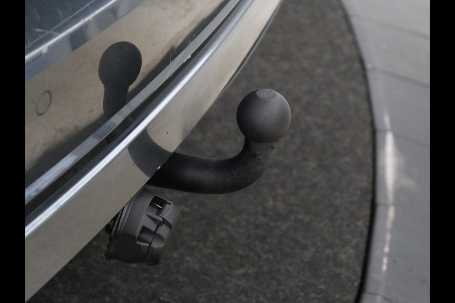 Škoda Octavia 1.4 TSI iV PHEV Business Edition Plus | Stoelverwarming | Trekhaak | Camera | Adaptive cruise | Carplay | Sfeerverlichting | Navigatie | Side Assist | Stuurverwarming | Plug In