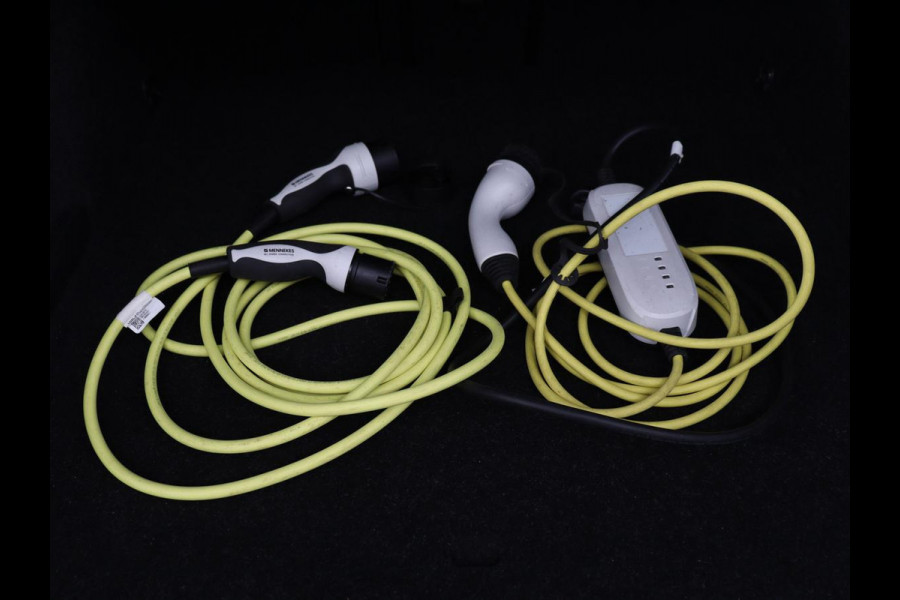 Škoda Octavia 1.4 TSI iV PHEV Business Edition Plus | Stoelverwarming | Trekhaak | Camera | Adaptive cruise | Carplay | Sfeerverlichting | Navigatie | Side Assist | Stuurverwarming | Plug In