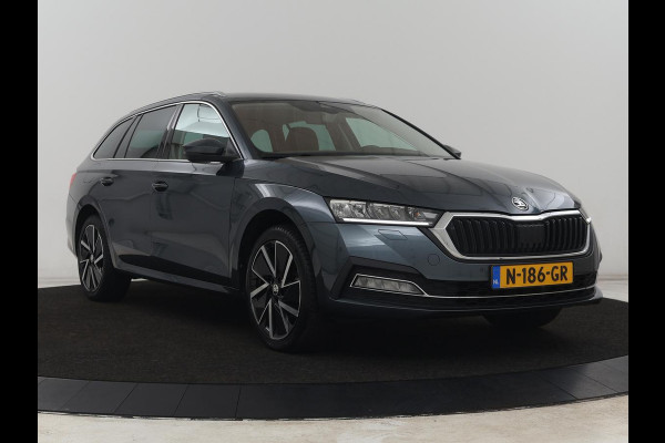 Škoda Octavia 1.4 TSI iV PHEV Business Edition Plus | Stoelverwarming | Trekhaak | Camera | Adaptive cruise | Carplay | Sfeerverlichting | Navigatie | Side Assist | Stuurverwarming | Plug In