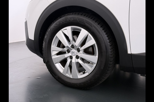 Peugeot 5008 T 131PK AUT-8 7-Pers. Navi 360°Camera Ecc Apple Carplay Android Auto Cruise Control Pdc Blue Executive Avantage Privacy Glas Lmv Isofix Led Regen-Lichtsensor Verkeersbord detectie Dealeronderhouden Origineel Nederlandse Auto 7 Zitter