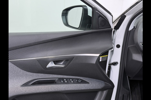 Peugeot 5008 T 131PK AUT-8 7-Pers. Navi 360°Camera Ecc Apple Carplay Android Auto Cruise Control Pdc Blue Executive Avantage Privacy Glas Lmv Isofix Led Regen-Lichtsensor Verkeersbord detectie Dealeronderhouden Origineel Nederlandse Auto 7 Zitter