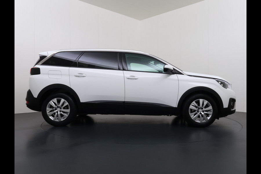 Peugeot 5008 T 131PK AUT-8 7-Pers. Navi 360°Camera Ecc Apple Carplay Android Auto Cruise Control Pdc Blue Executive Avantage Privacy Glas Lmv Isofix Led Regen-Lichtsensor Verkeersbord detectie Dealeronderhouden Origineel Nederlandse Auto 7 Zitter
