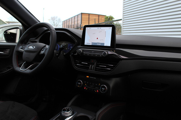 Ford Kuga 2.5 PHEV ST-Line X | Trekhaak | Panoramadak | BLIS | B&O | Navigatie