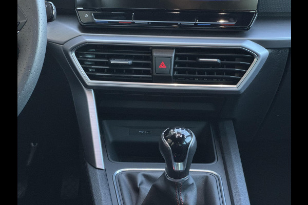 Seat Leon Sportstourer 1.0 TSI FR Business Intense NL-AUTO | CAMERA | STOEL/STUUR VERWARMING