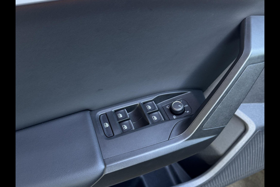 Seat Leon Sportstourer 1.0 TSI FR Business Intense NL-AUTO | CAMERA | STOEL/STUUR VERWARMING
