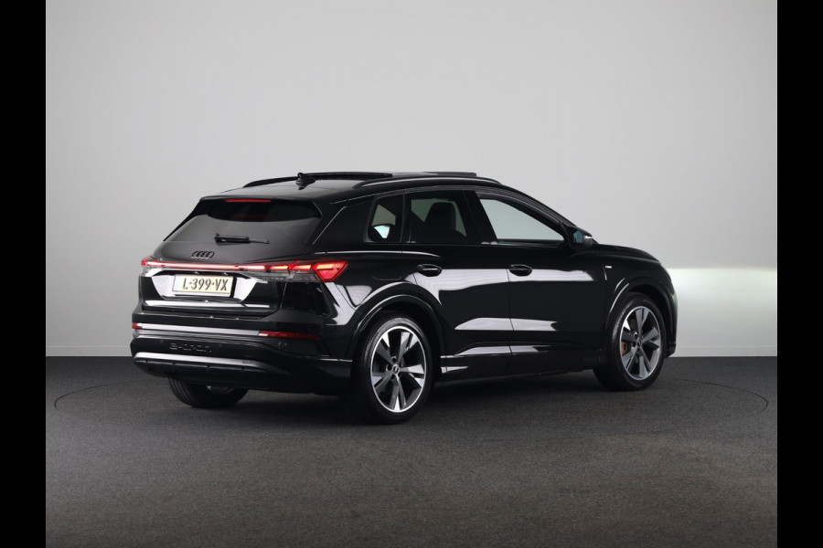 Audi Q4 e-tron 40 Launch edition S Competition 77 kWh 204pk | SoH 93% | Panoramadak | Head-up Display | Navigatie | Stoelverwarming