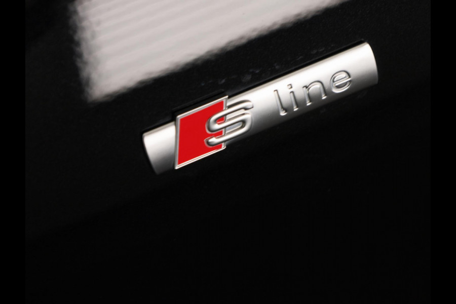 Audi Q4 e-tron 40 Launch edition S Competition 77 kWh 204pk | SoH 93% | Panoramadak | Head-up Display | Navigatie | Stoelverwarming