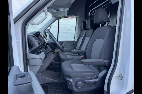 Volkswagen Crafter 2.0 TDI L3H3 Comfortline EURO 6 Fabrieksgarantie 2-2028 Airco Cruise Navi Voorruitverwarming Sensoren v/a