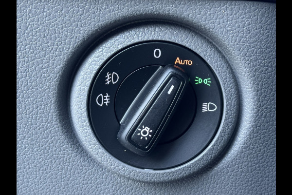 Volkswagen Crafter 2.0 TDI L3H3 Comfortline EURO 6 Fabrieksgarantie 2-2028 Airco Cruise Navi Voorruitverwarming Sensoren v/a