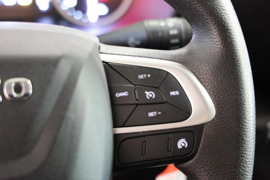 Iveco Daily 35C18HV 3.0 180PK L2H1 DUBBEL LUCHT