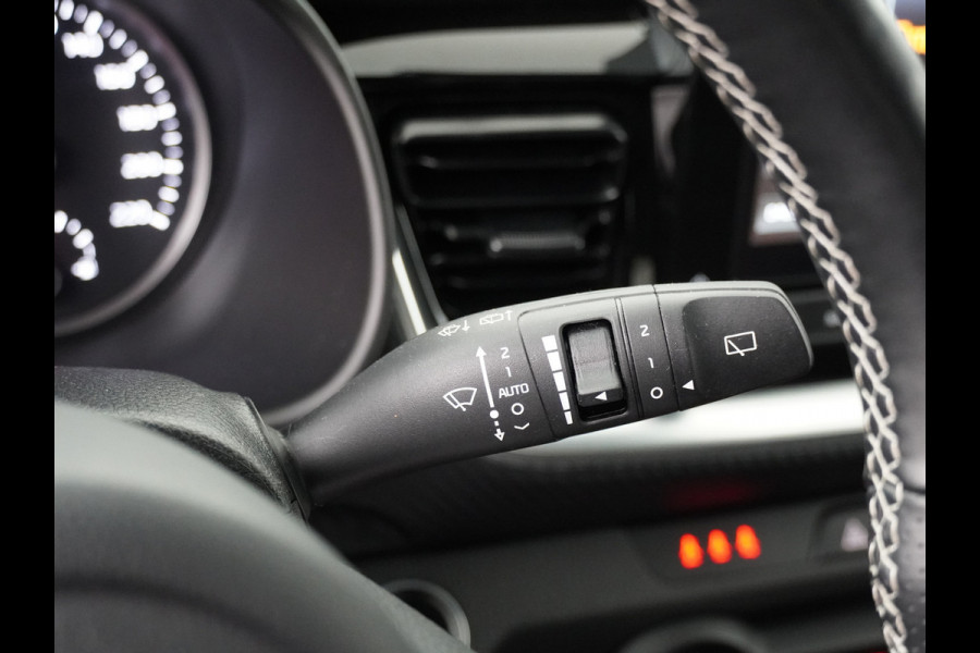 Kia Stonic 1.0 T-GDi MHEV GT-Line Airco - Apple Carplay/Android Auto - Cruise Control - Climate Control - Navigatie - Stoel/Stuur Verwarming - Virena Zekerheidspakket €895,-