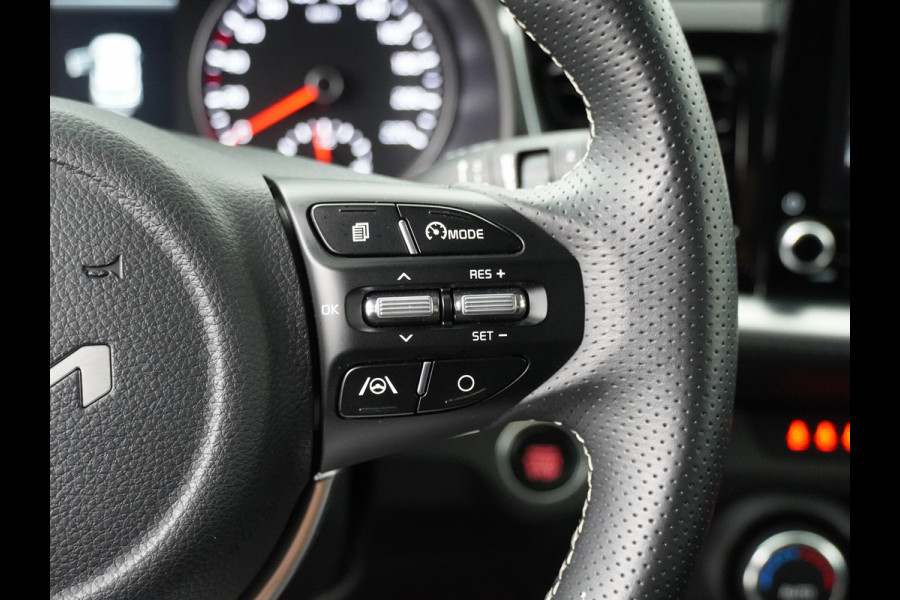 Kia Stonic 1.0 T-GDi MHEV GT-Line Airco - Apple Carplay/Android Auto - Cruise Control - Climate Control - Navigatie - Stoel/Stuur Verwarming - Virena Zekerheidspakket €895,-