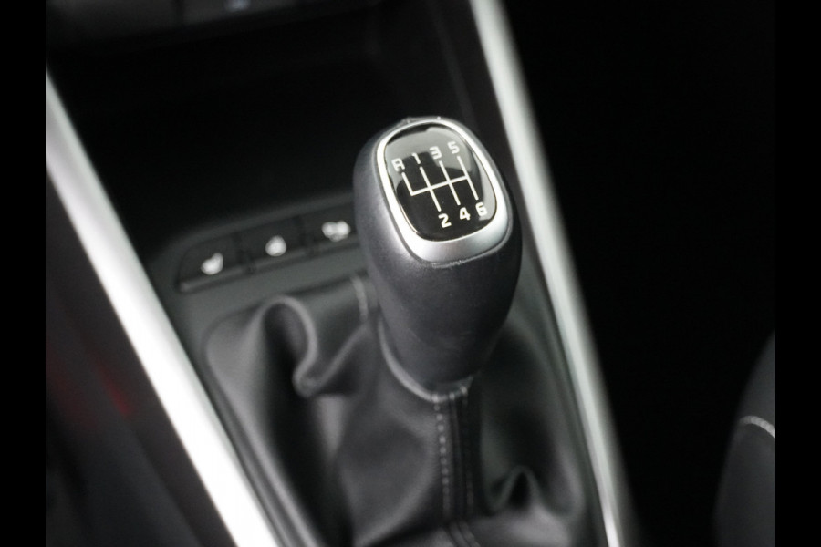 Kia Stonic 1.0 T-GDi MHEV GT-Line Airco - Apple Carplay/Android Auto - Cruise Control - Climate Control - Navigatie - Stoel/Stuur Verwarming - Virena Zekerheidspakket €895,-