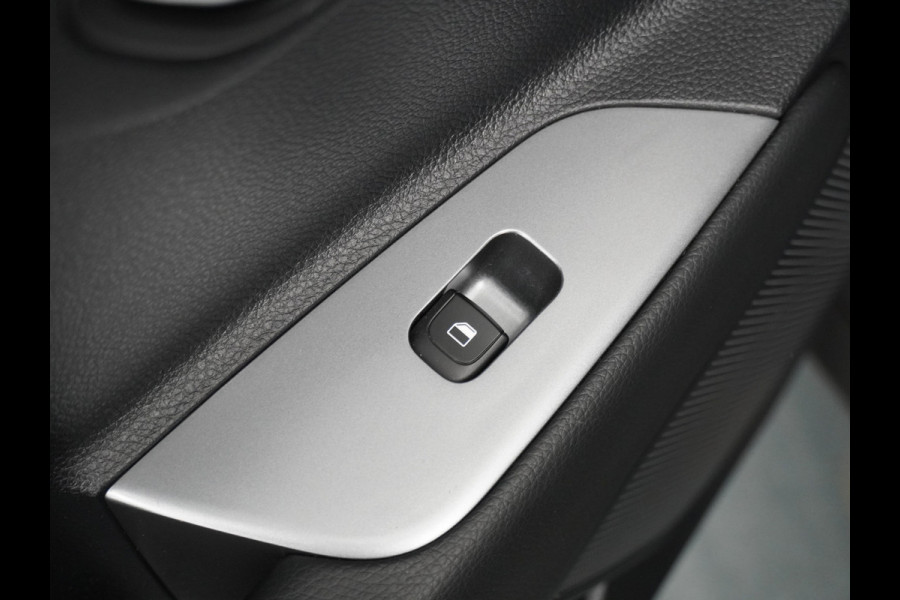 Kia Stonic 1.0 T-GDi MHEV GT-Line Airco - Apple Carplay/Android Auto - Cruise Control - Climate Control - Navigatie - Stoel/Stuur Verwarming - Virena Zekerheidspakket €895,-