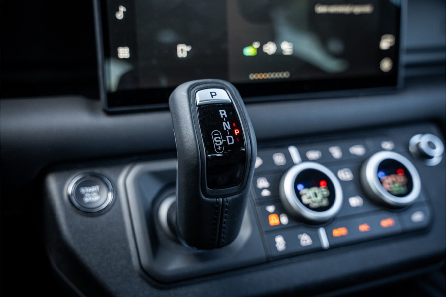 Land Rover Defender 110 P300e 110 FULL URBAN PACK ** Towing ** Cold Climate ** 23inch ** HSE X-Dynamic