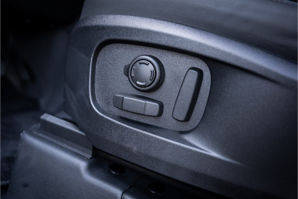 Land Rover Defender 110 P300e 110 FULL URBAN PACK ** Towing ** Cold Climate ** 23inch ** HSE X-Dynamic