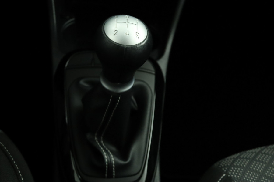 Kia Picanto 1.0 DPI DynamicLine Airco - Apple Carplay/Android Auto - Cruise Control - Navigatie - Achteruitrijcamera - Fabrieksgarantie tot 02-2032