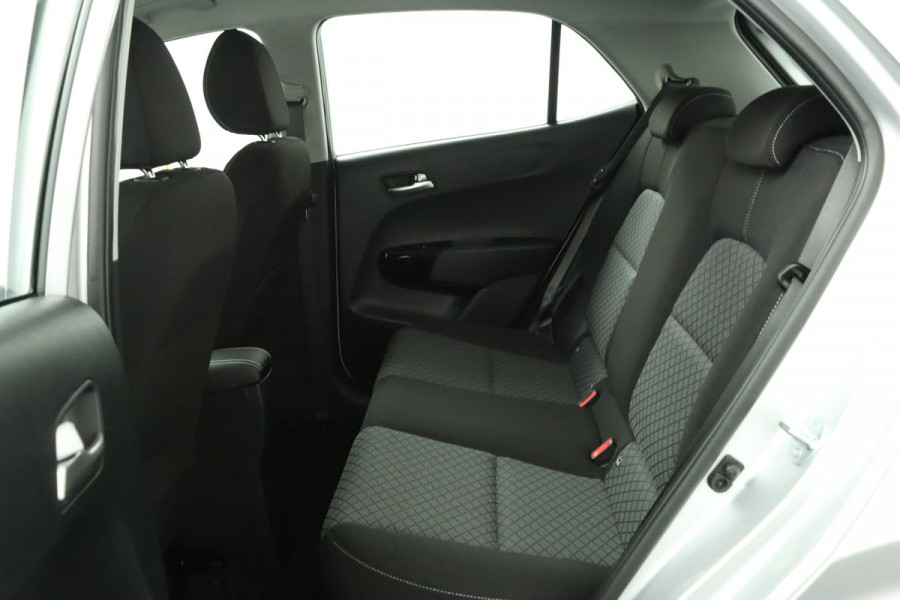 Kia Picanto 1.0 DPI DynamicLine Airco - Apple Carplay/Android Auto - Cruise Control - Navigatie - Achteruitrijcamera - Fabrieksgarantie tot 02-2032