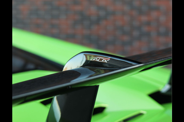 Lamborghini Huracan 5.2 V10 Performante | Verde Ithaca - Lift - Camera
