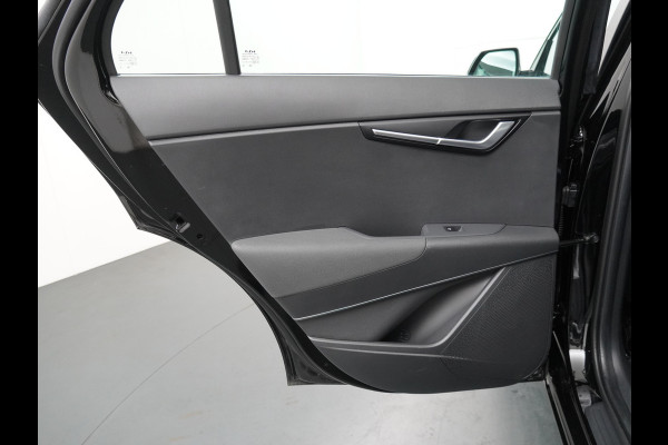 Kia Niro EV DynamicLine 64.8 kWh Airco - Apple Carplay/Android Auto - Cruise Control - Navigatie - Achteruitrijcamera - Fabrieksgarantie tot 02-2032