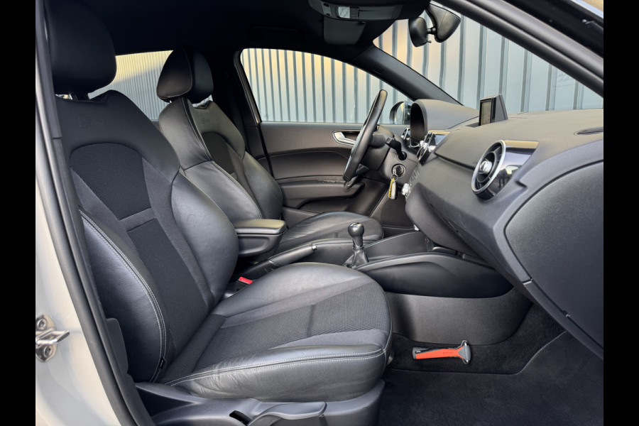 Audi A1 Sportback 1.0 TFSI Advance Sport | S-Line | Xenon | Stoelverw. | Climate Controle | Prijs Rijklaar!!