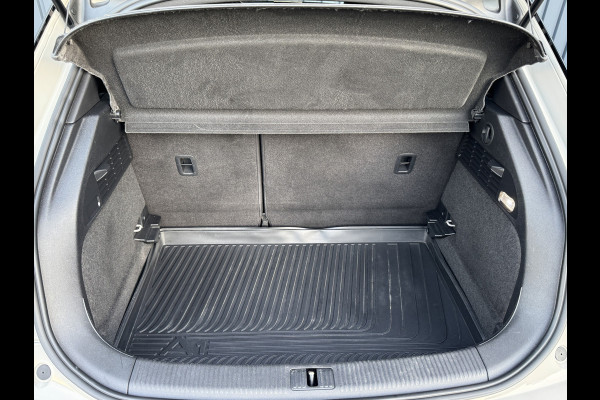 Audi A1 Sportback 1.0 TFSI Advance Sport | S-Line | Xenon | Stoelverw. | Climate Controle | Prijs Rijklaar!!