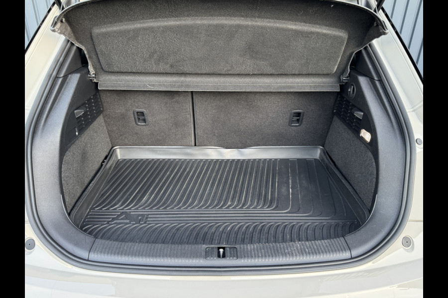 Audi A1 Sportback 1.0 TFSI Advance Sport | S-Line | Xenon | Stoelverw. | Climate Controle | Prijs Rijklaar!!