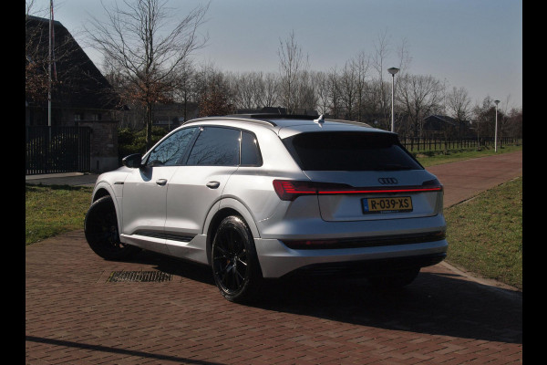 Audi e-tron 55 quattro Advanced edition Plus 95 kWh | SOH 94% | Panoramadak | Trekhaak | 21 Inch | Camera | NL-Auto