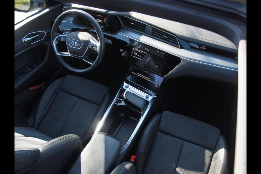 Audi e-tron 55 quattro Advanced edition Plus 95 kWh | SOH 94% | Panoramadak | Trekhaak | 21 Inch | Camera | NL-Auto