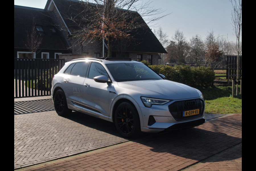 Audi e-tron 55 quattro Advanced edition Plus 95 kWh | SOH 94% | Panoramadak | Trekhaak | 21 Inch | Camera | NL-Auto