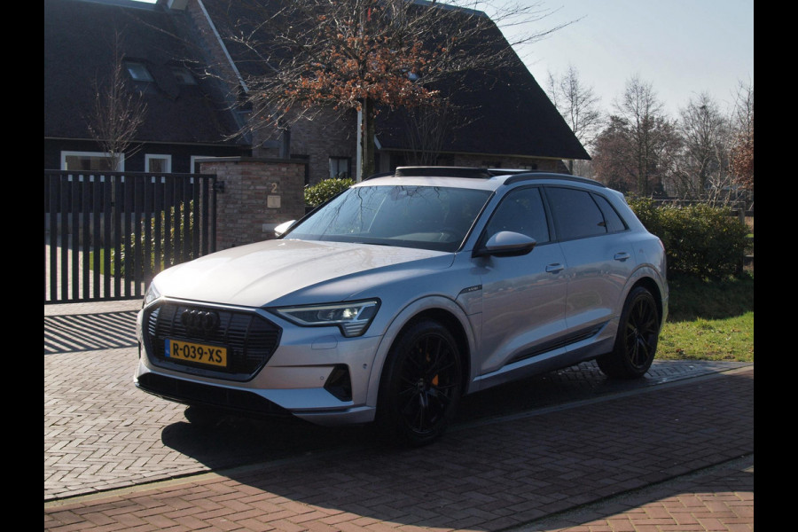 Audi e-tron 55 quattro Advanced edition Plus 95 kWh | SOH 94% | Panoramadak | Trekhaak | 21 Inch | Camera | NL-Auto