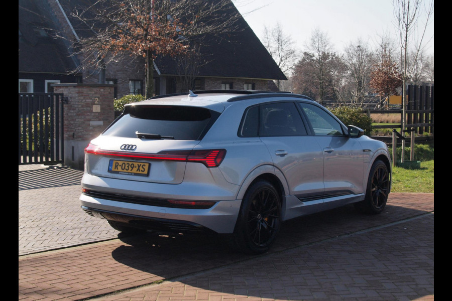Audi e-tron 55 quattro Advanced edition Plus 95 kWh | SOH 94% | Panoramadak | Trekhaak | 21 Inch | Camera | NL-Auto