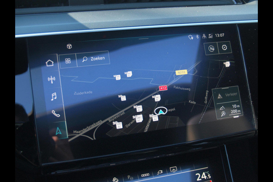 Audi e-tron 55 quattro Advanced edition Plus 95 kWh | SOH 94% | Panoramadak | Trekhaak | 21 Inch | Camera | NL-Auto