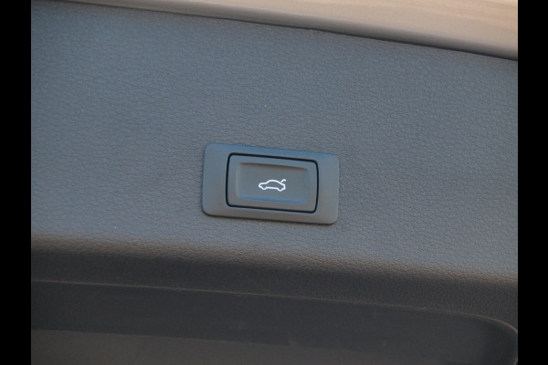 Audi e-tron 55 quattro Advanced edition Plus 95 kWh | SOH 94% | Panoramadak | Trekhaak | 21 Inch | Camera | NL-Auto