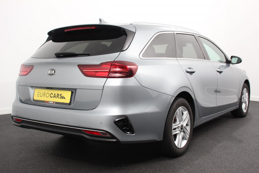 Kia Ceed Sportswagon 1.4 T-GDi Automaat DynamicLine | Panoramadak | Adaptive Cruise Control | Lane Assist | Camera | Stoel/Stuurverwarming | Apple Carplay/Android Auto | JBL Soundsystem | Navigatie |