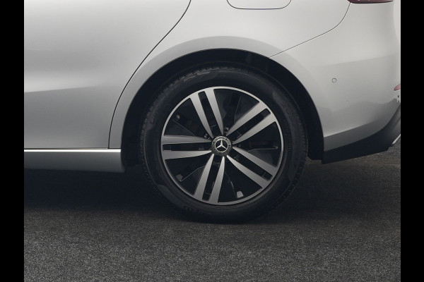 Mercedes-Benz B-Klasse 250 e Progressive PHEV 218pk Dealer O.H. | Panodak | Camera | Sportstoelen Verwarmd | Widescreen Navi | Blis | Apple Carplay | Navigatie | DAB | Plug In Hybrid