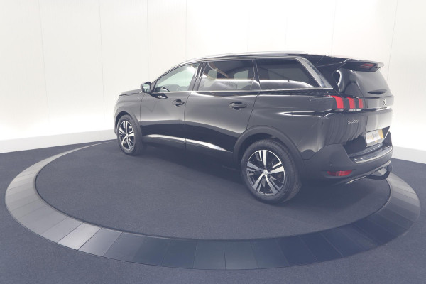 Peugeot 5008 PureTech 130 EAT8 GT Line | 7 Zitplaatsen | Trekhaak | Stoelverwarming | Apple Carplay