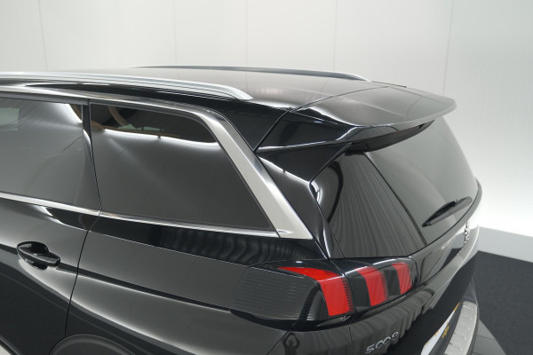 Peugeot 5008 PureTech 130 EAT8 GT Line | 7 Zitplaatsen | Trekhaak | Stoelverwarming | Apple Carplay