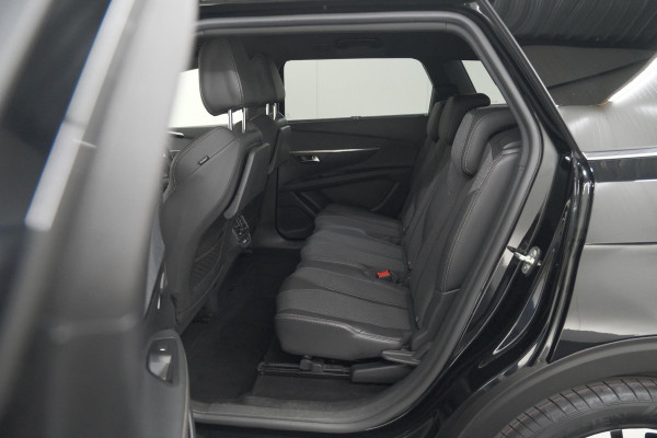 Peugeot 5008 PureTech 130 EAT8 GT Line | 7 Zitplaatsen | Trekhaak | Stoelverwarming | Apple Carplay