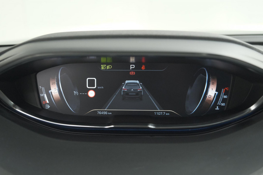 Peugeot 5008 PureTech 130 EAT8 GT Line | 7 Zitplaatsen | Trekhaak | Stoelverwarming | Apple Carplay