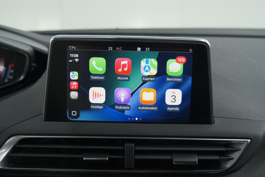 Peugeot 5008 PureTech 130 EAT8 GT Line | 7 Zitplaatsen | Trekhaak | Stoelverwarming | Apple Carplay