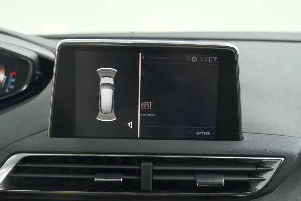 Peugeot 5008 PureTech 130 EAT8 GT Line | 7 Zitplaatsen | Trekhaak | Stoelverwarming | Apple Carplay