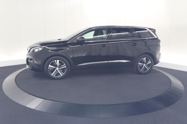Peugeot 5008 PureTech 130 EAT8 GT Line | 7 Zitplaatsen | Trekhaak | Stoelverwarming | Apple Carplay