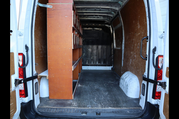 Renault Master 2.3 dCi 150pk Euro 6 L2H2 - Glasresteel v.d. Born - Resteel - Traplader - Trekhaak