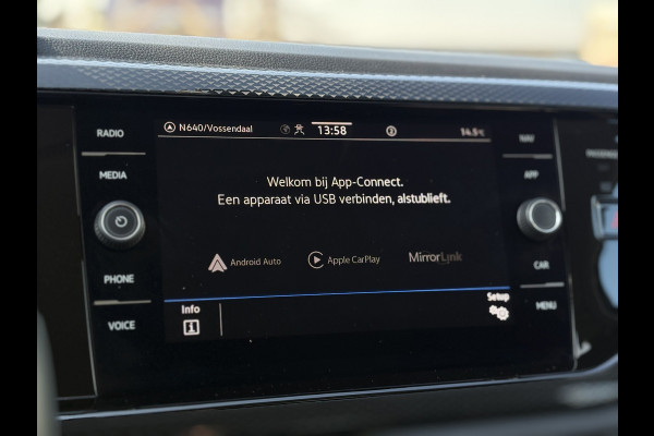 Volkswagen Polo 1.0 TSI Life | Navi, Camera, Stoelverw., ACC, Airco, Carplay/Android | Dealeronderhouden | NAP |