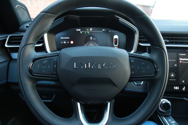 Lynk & Co 01 1.5 PHEV / 360 camera / Panoramadak / Stoelverwarming